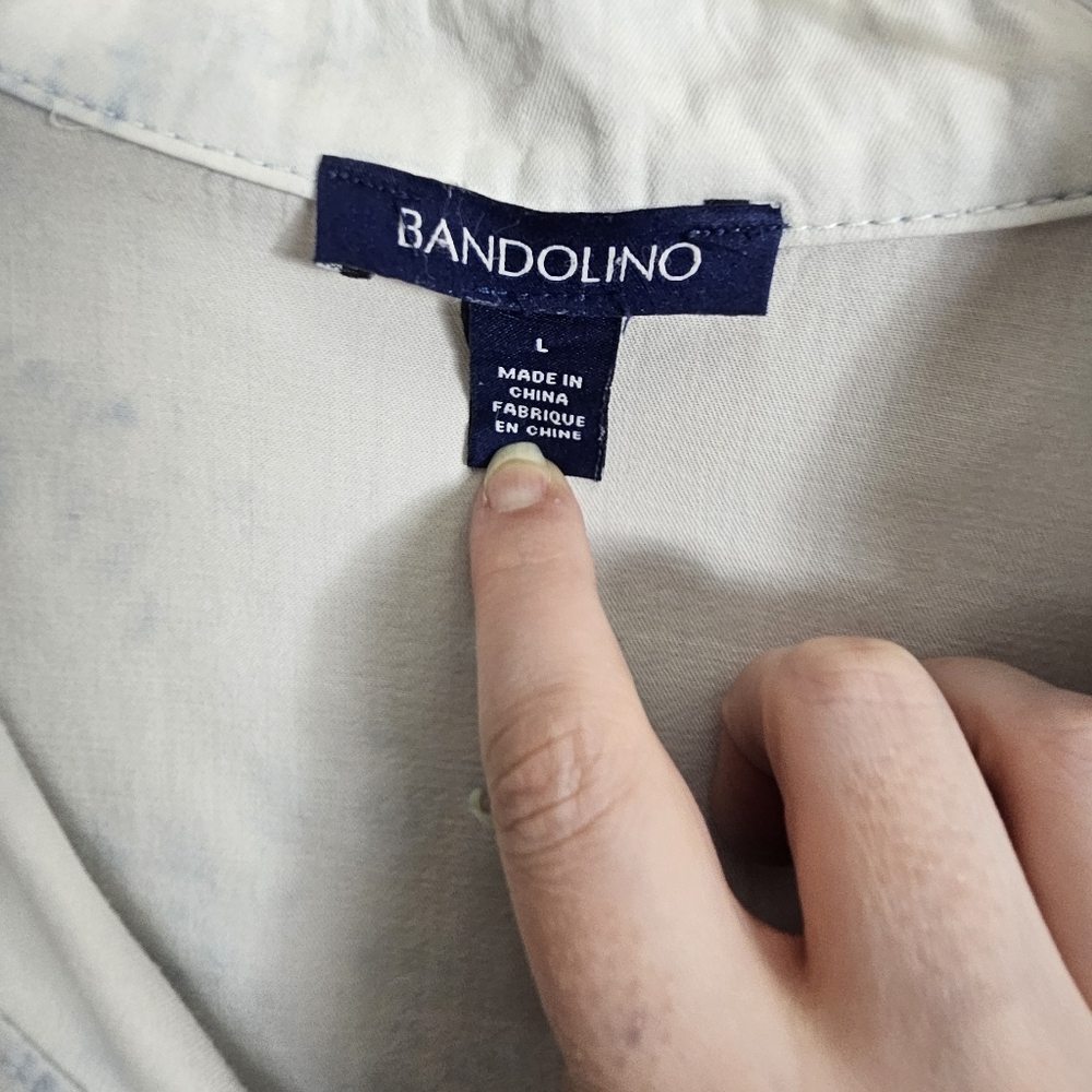 Bandolino Womens Large button down Acid Wash Shirt Top Blouse Cotton white blue - Picture 4 of 9